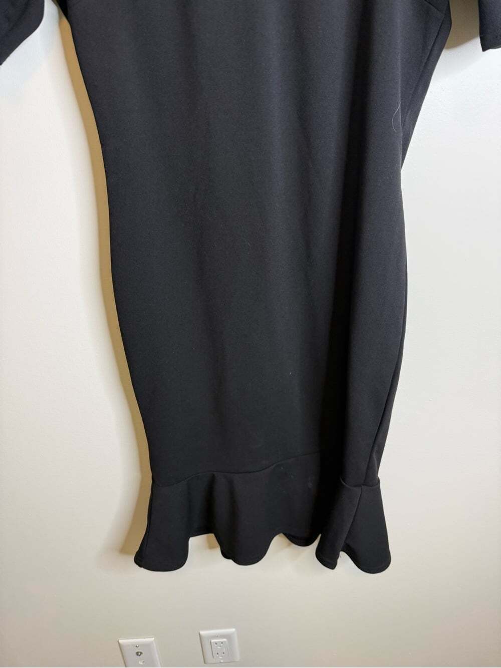 Boohoo Black Short Sleeve Ruffle-Hem Mini Dress size 12 - Picture 2 of 6